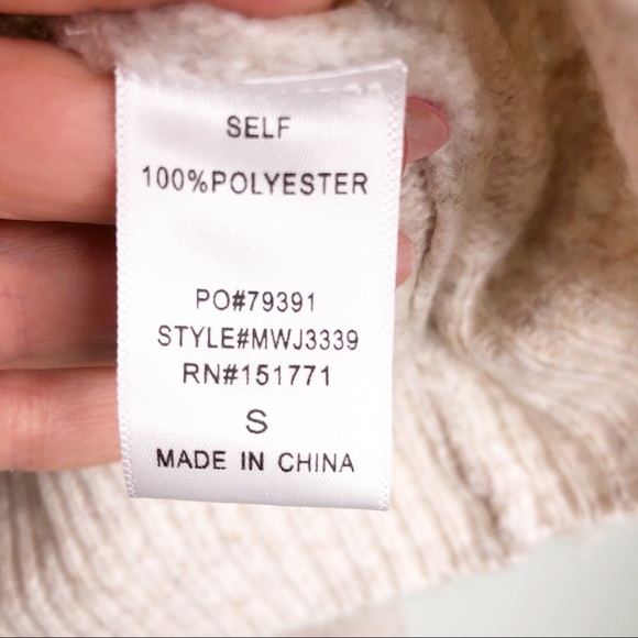 Le Lis Cropped cardigan Oatmeal Cream V neck Button Down Relax Womens Size Small - Picture 7 of 13